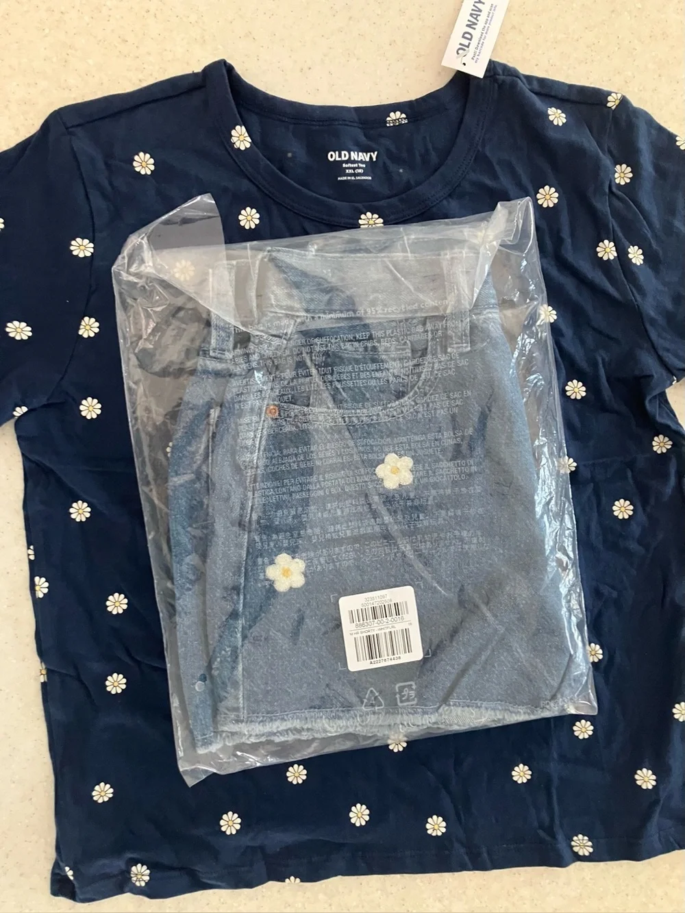 BIG KIDS 2 Pc Lot Old Navy XL 16 Shorts & XXL 18 Navy Tee White Daisy Design NWT
